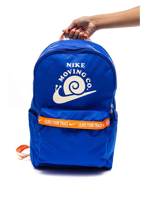 nike moving co backpack.